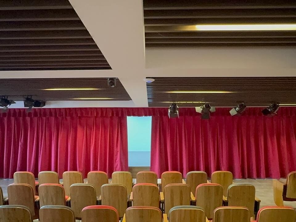 Instagram post from grupo.multiluz. This post is in position 3.