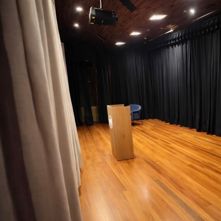 Instagram post from grupo.multiluz. This post is in position 2.