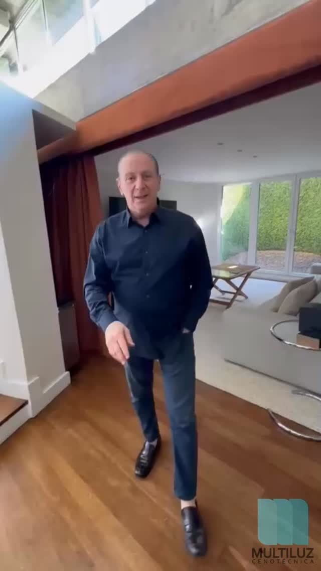 Instagram post from grupo.multiluz. This post is in position 10.