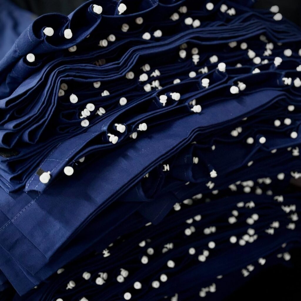 Instagram post from grupo.multiluz. This post is in position 1.